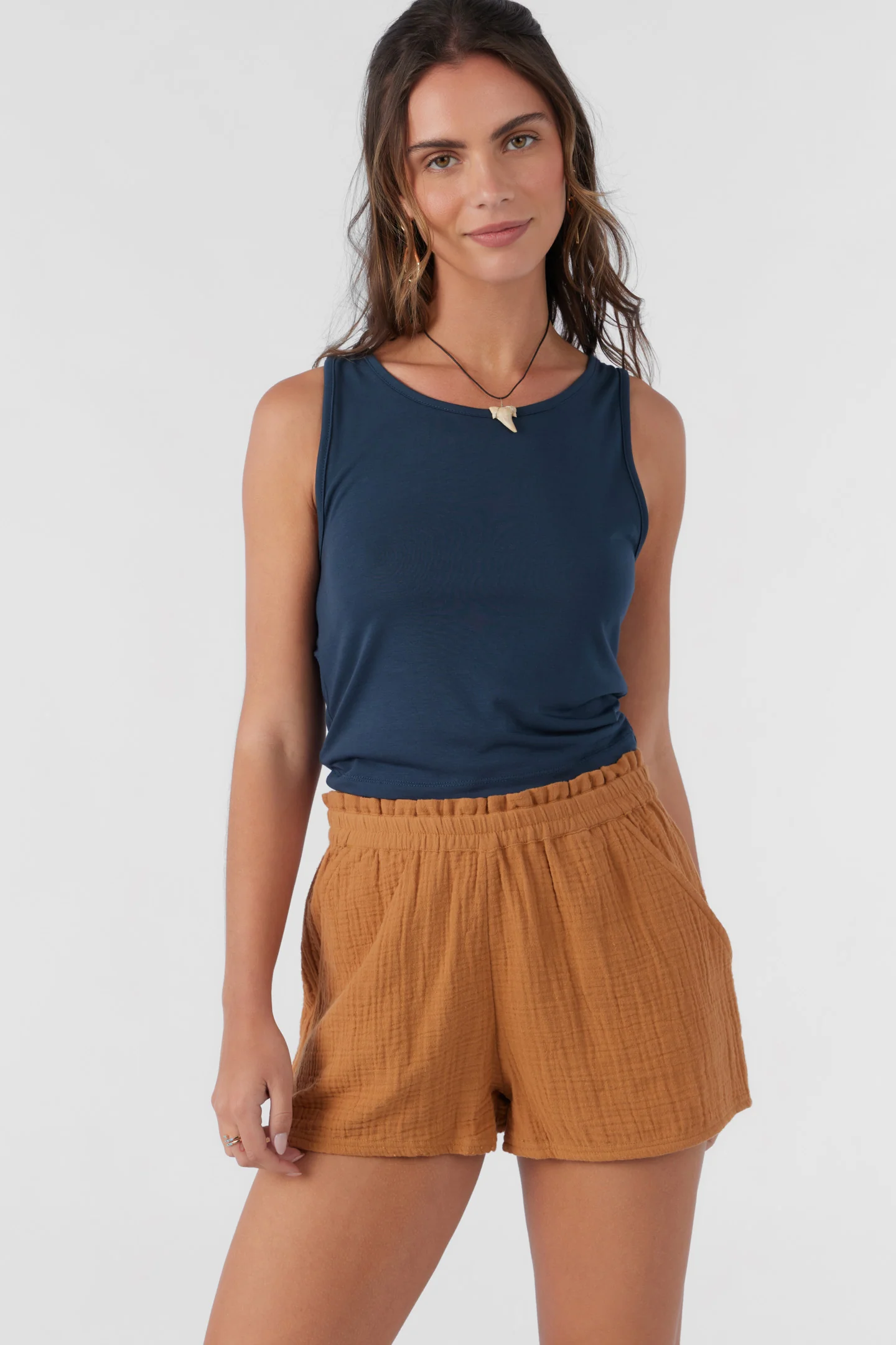 CARLA SHORT - Image 4