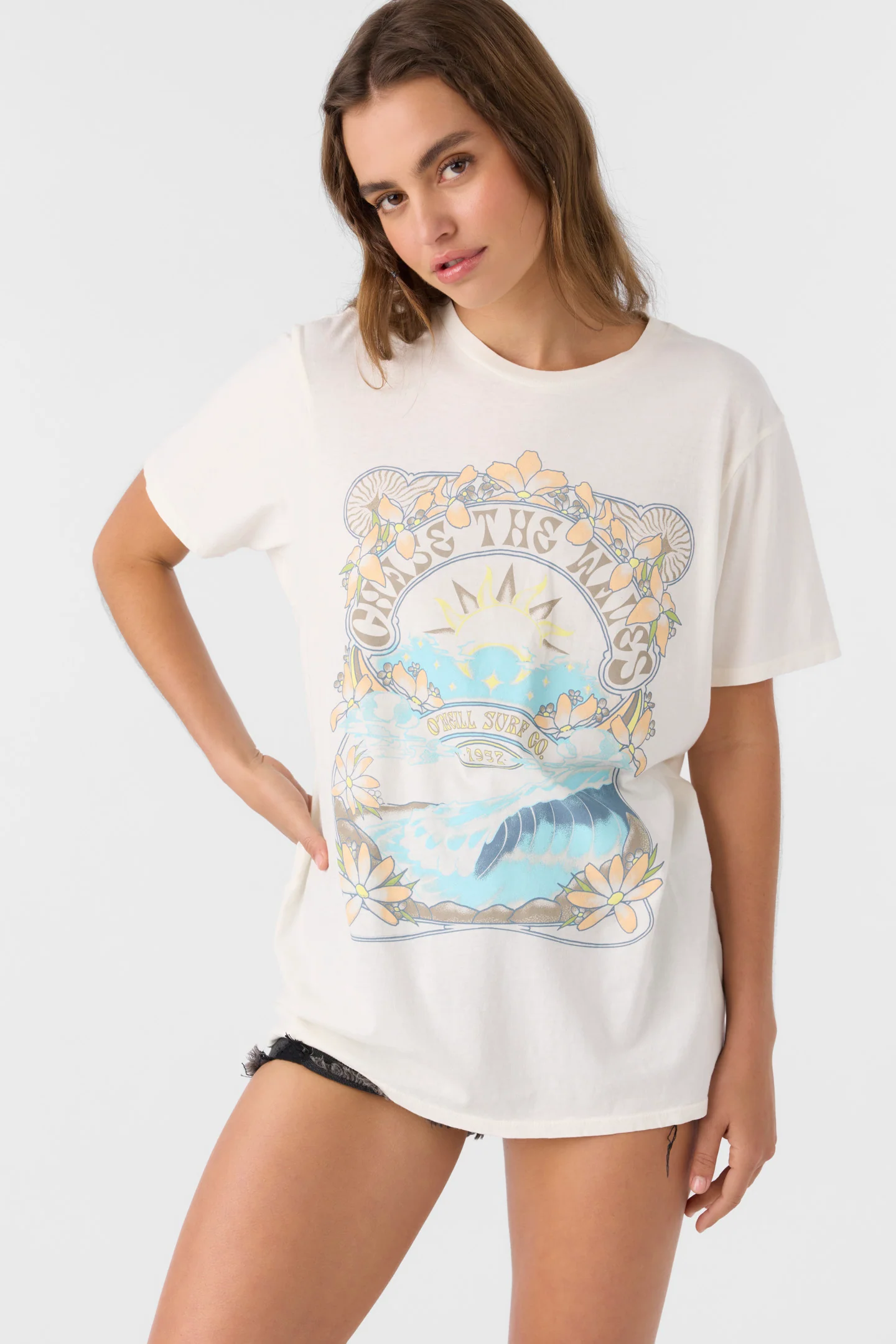 CHASE THE WAVES TEE - Image 4