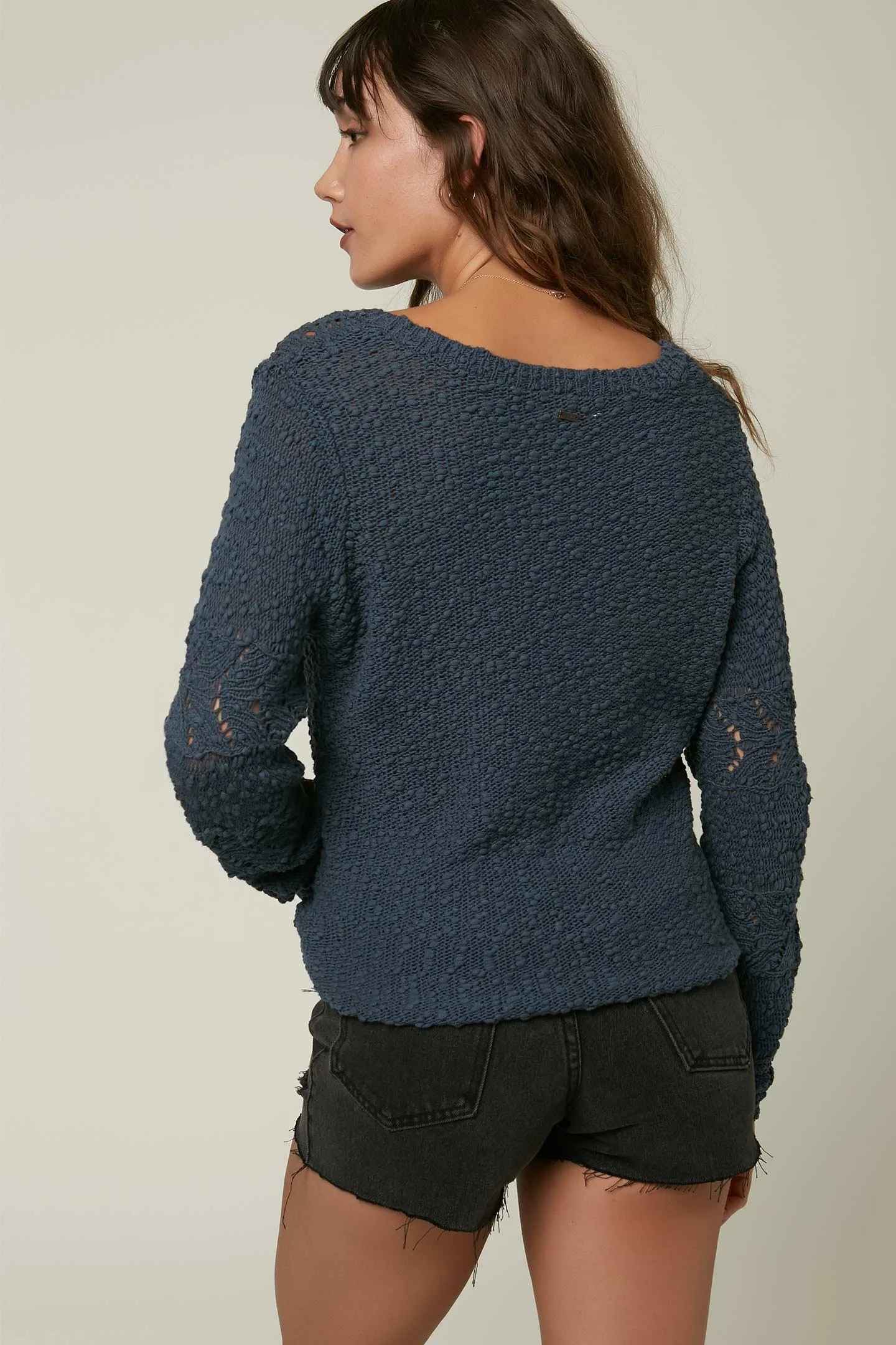 CHELLE - Image 4