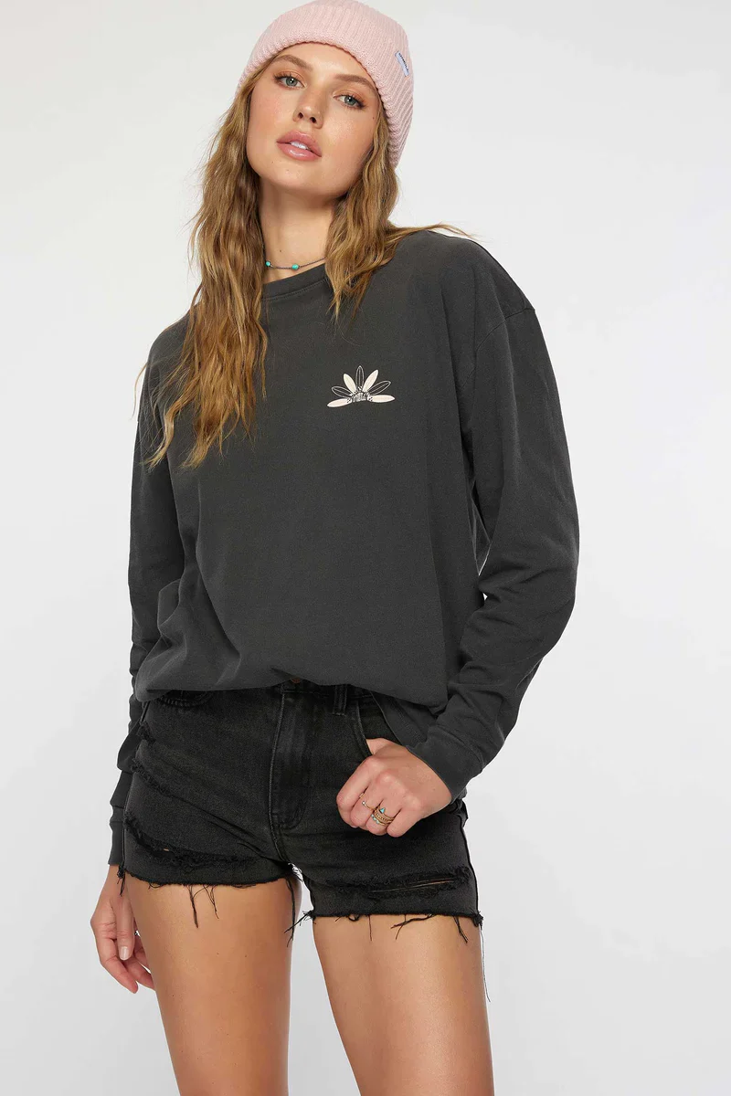 EASY BREEZY TEE - Image 4