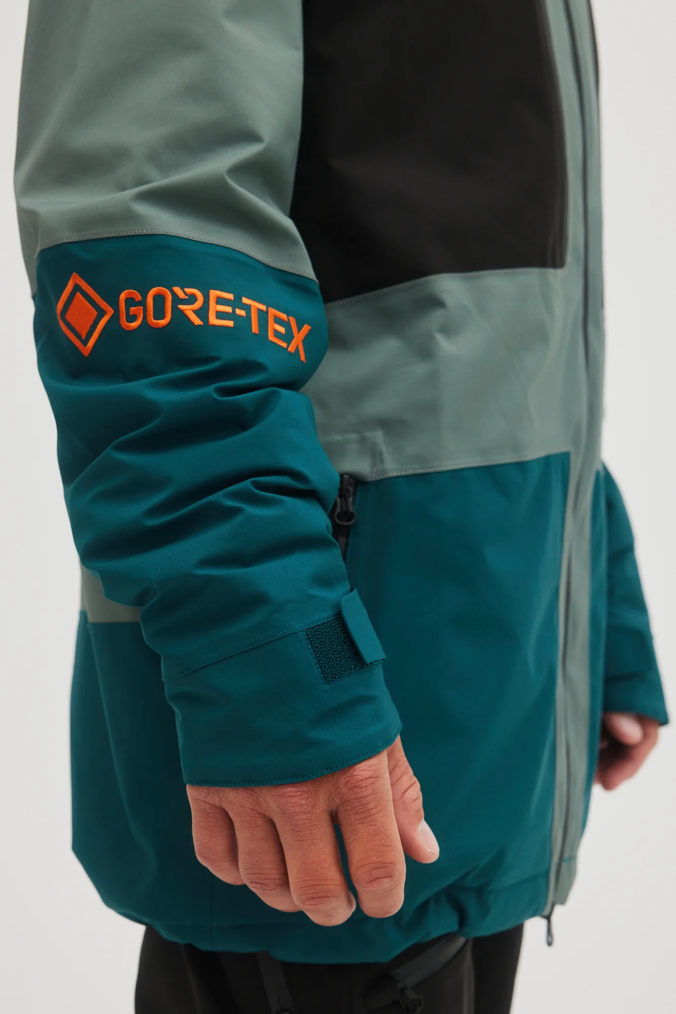 GORE-TEX PSYCHO TECH JACKET - Image 4