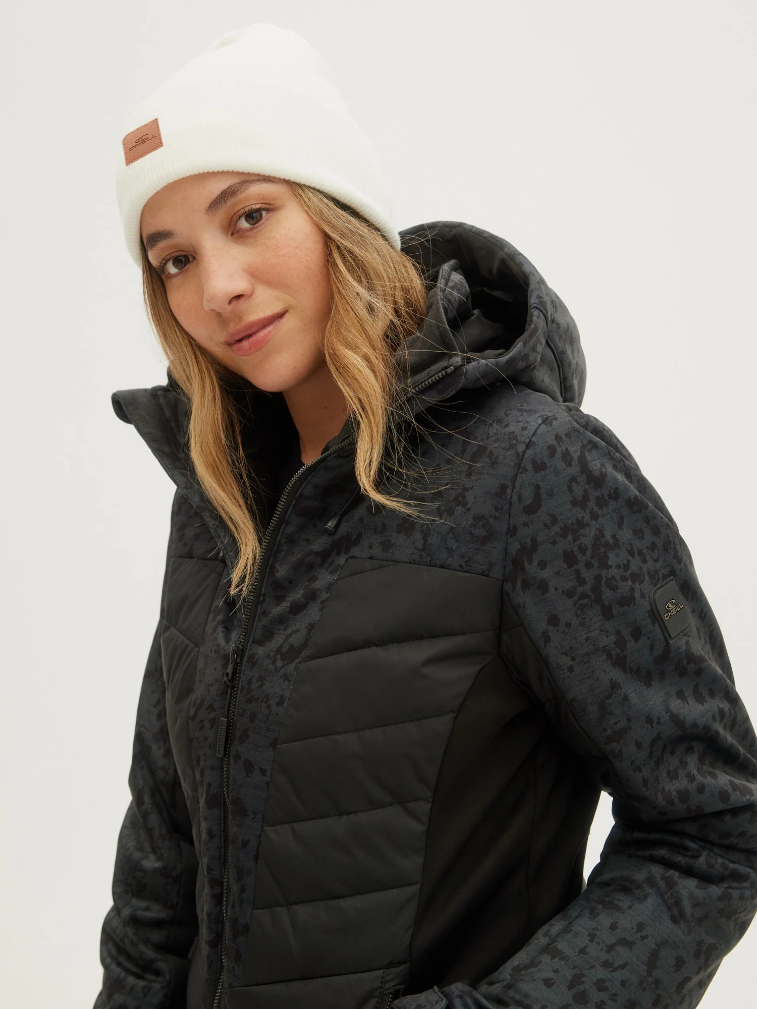 LADIES BAFFLE IGNEOUS JACKET - Image 2