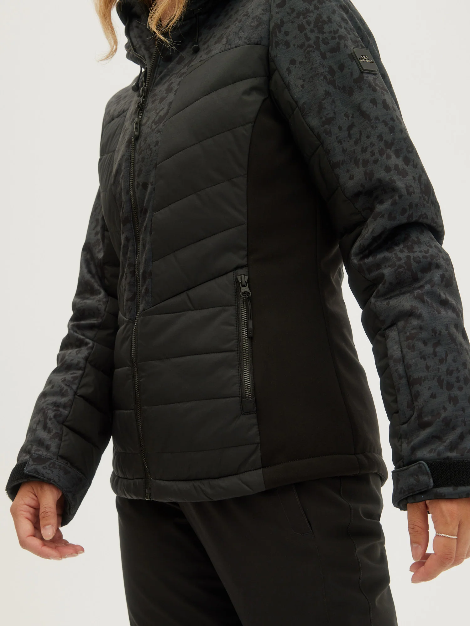 LADIES BAFFLE IGNEOUS JACKET - Image 3