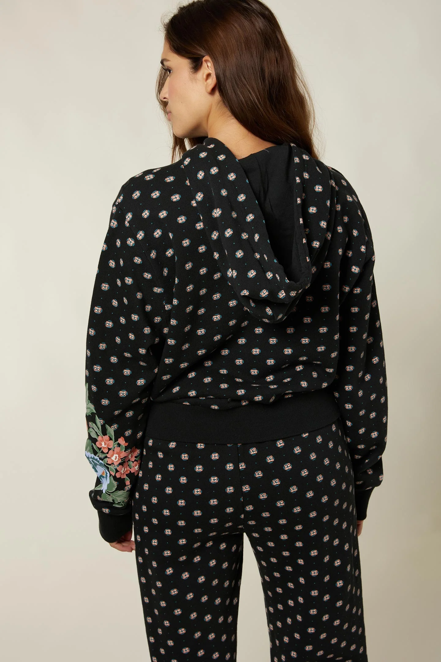 LADIES OFFSHORE PRINTED PULLOVER HOODIE - Image 2
