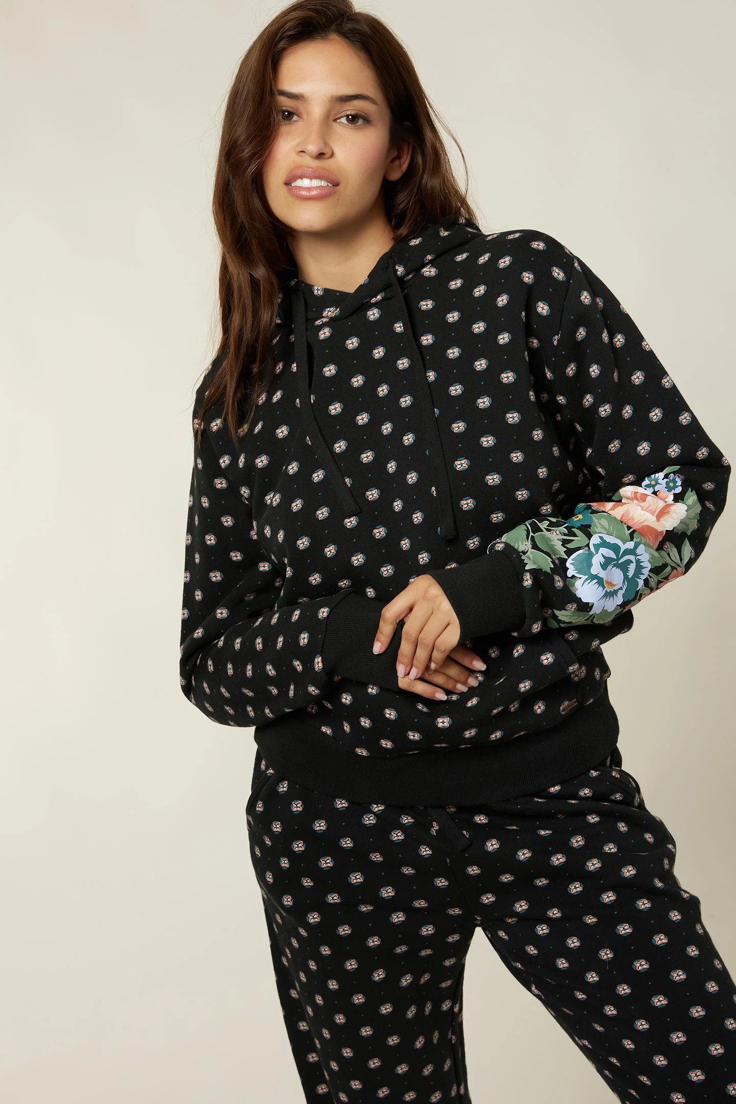 LADIES OFFSHORE PRINTED PULLOVER HOODIE - Image 3