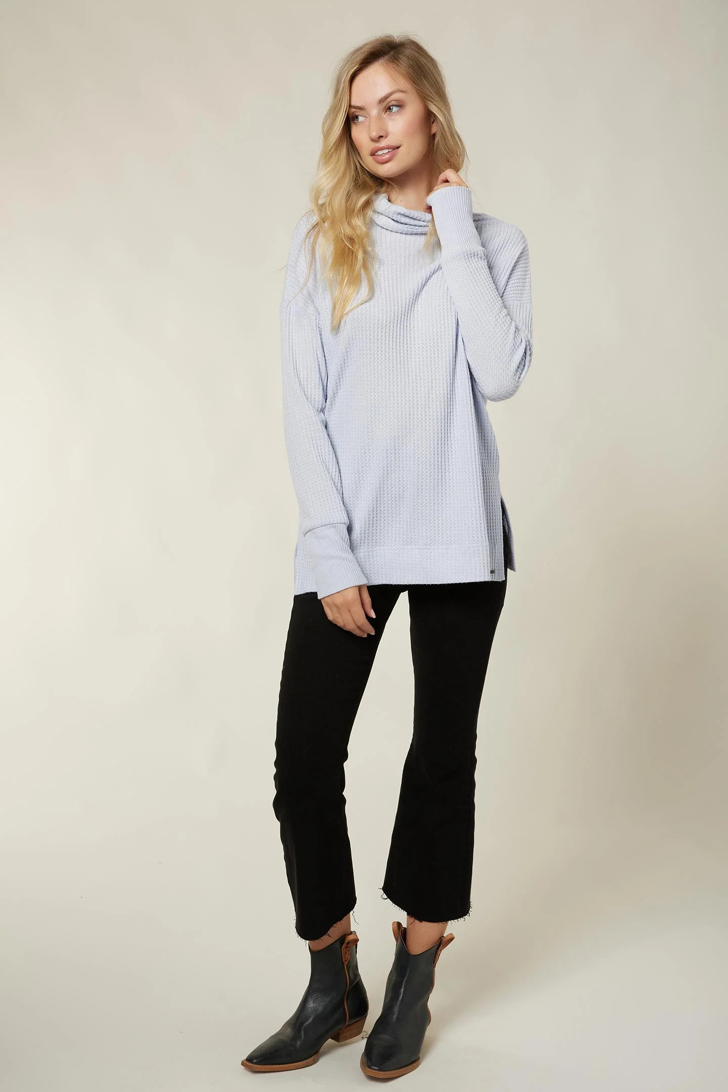 LADIES YAEL LONG SLEEVE TOP - Image 9