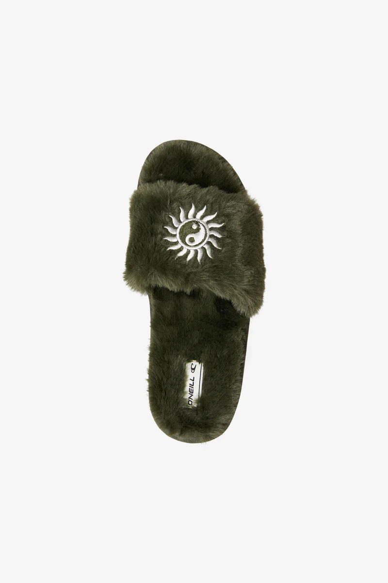 LAURELEE EMBELLISHED SLIPPER