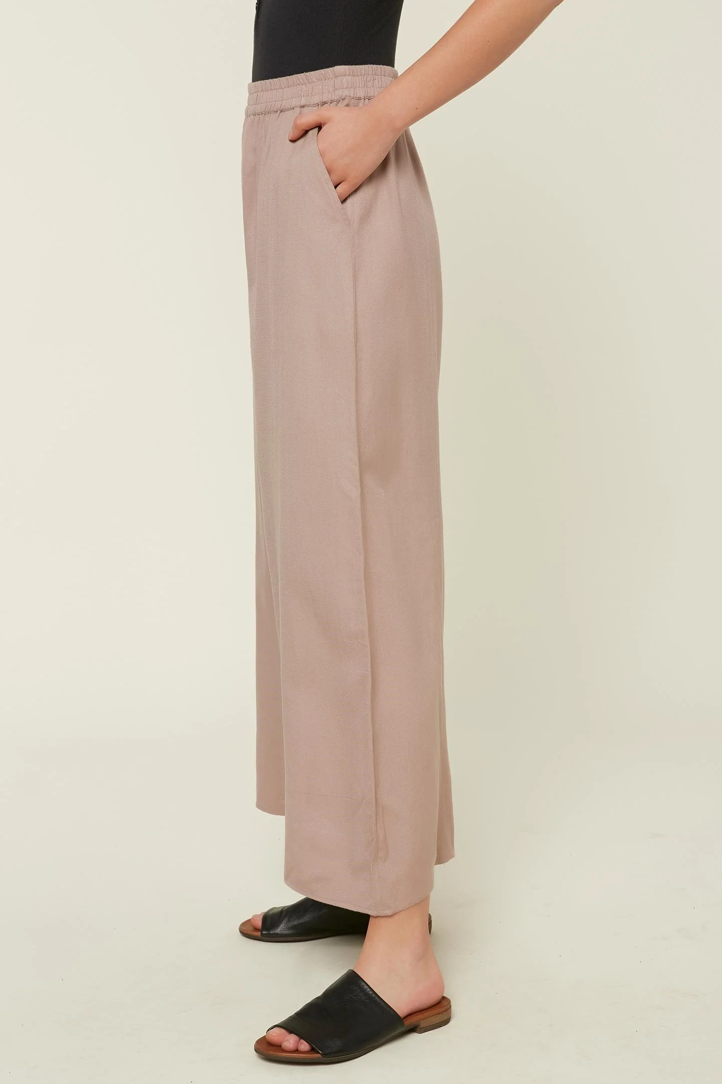 LOUIE - Image 3