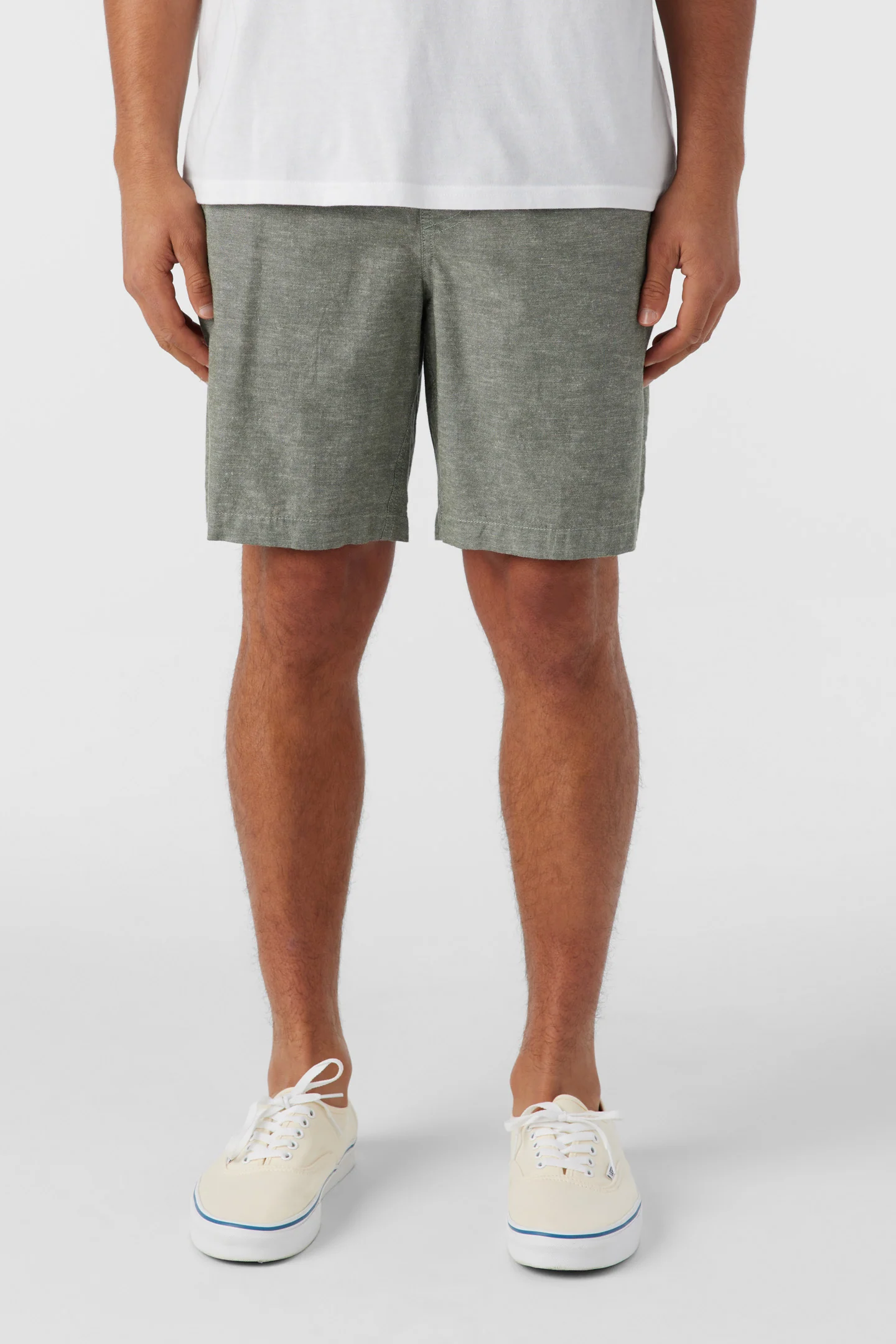 LOW KEY SOLID SHORT - Image 3