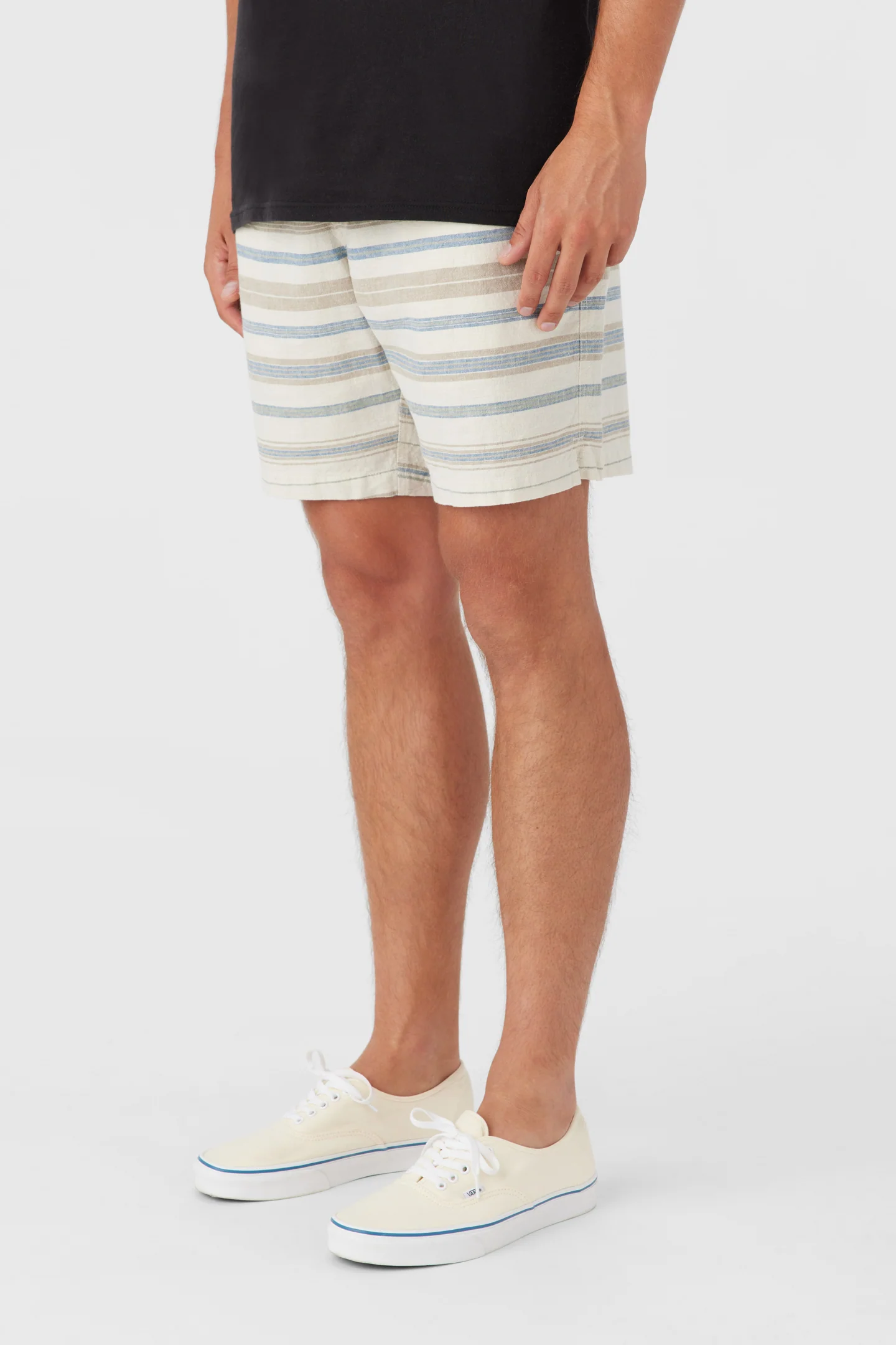 LOW KEY STRIPE SHORT - Image 2