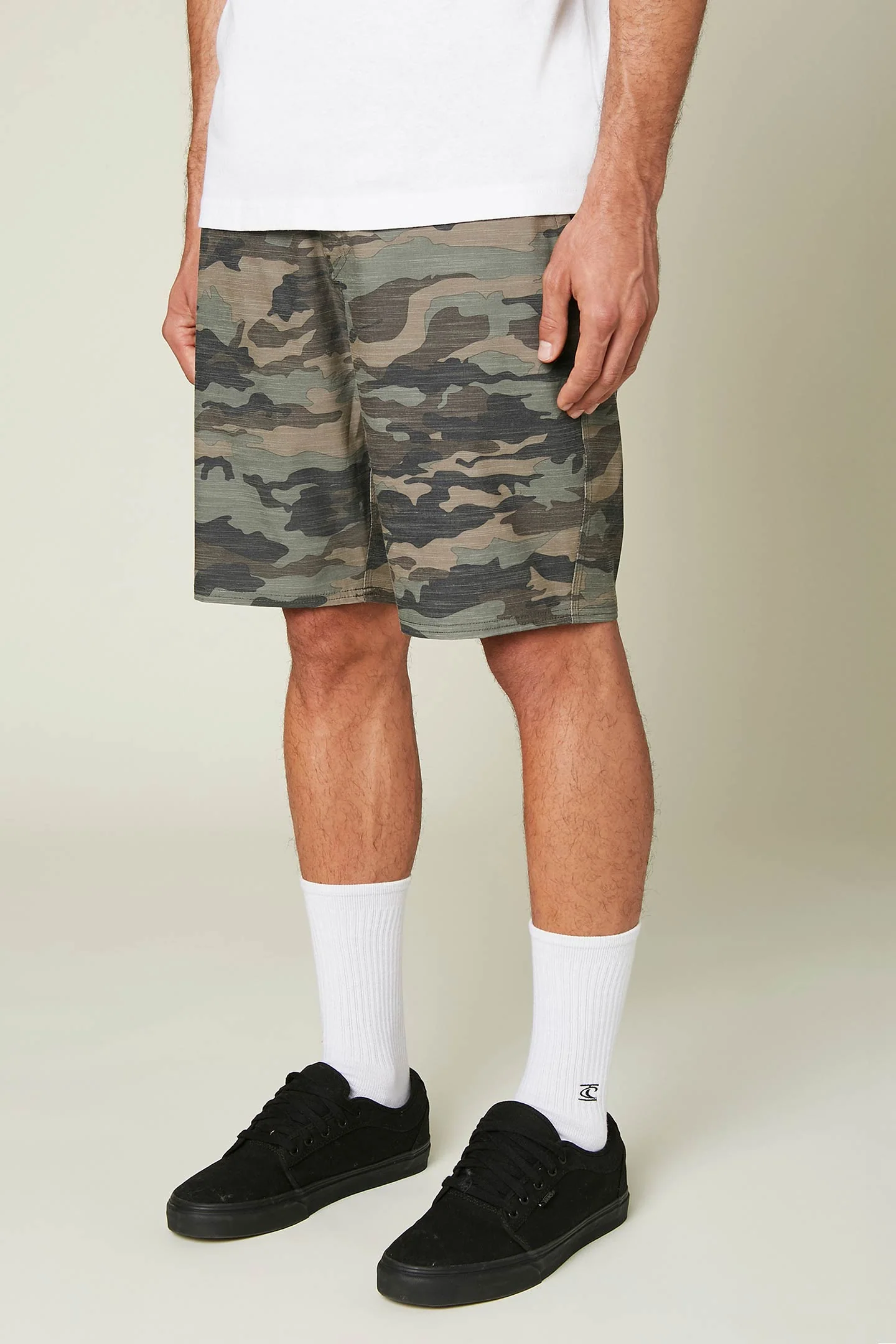 MENS LOCKED SLUB 20" HYBRID SHORTS - Image 4