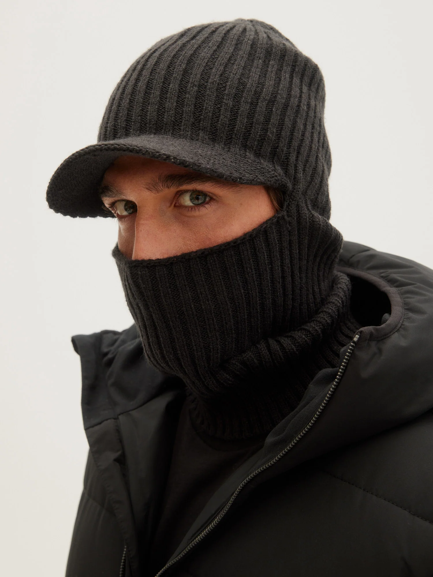 O'NEILL VISOR BEANIE - Image 3