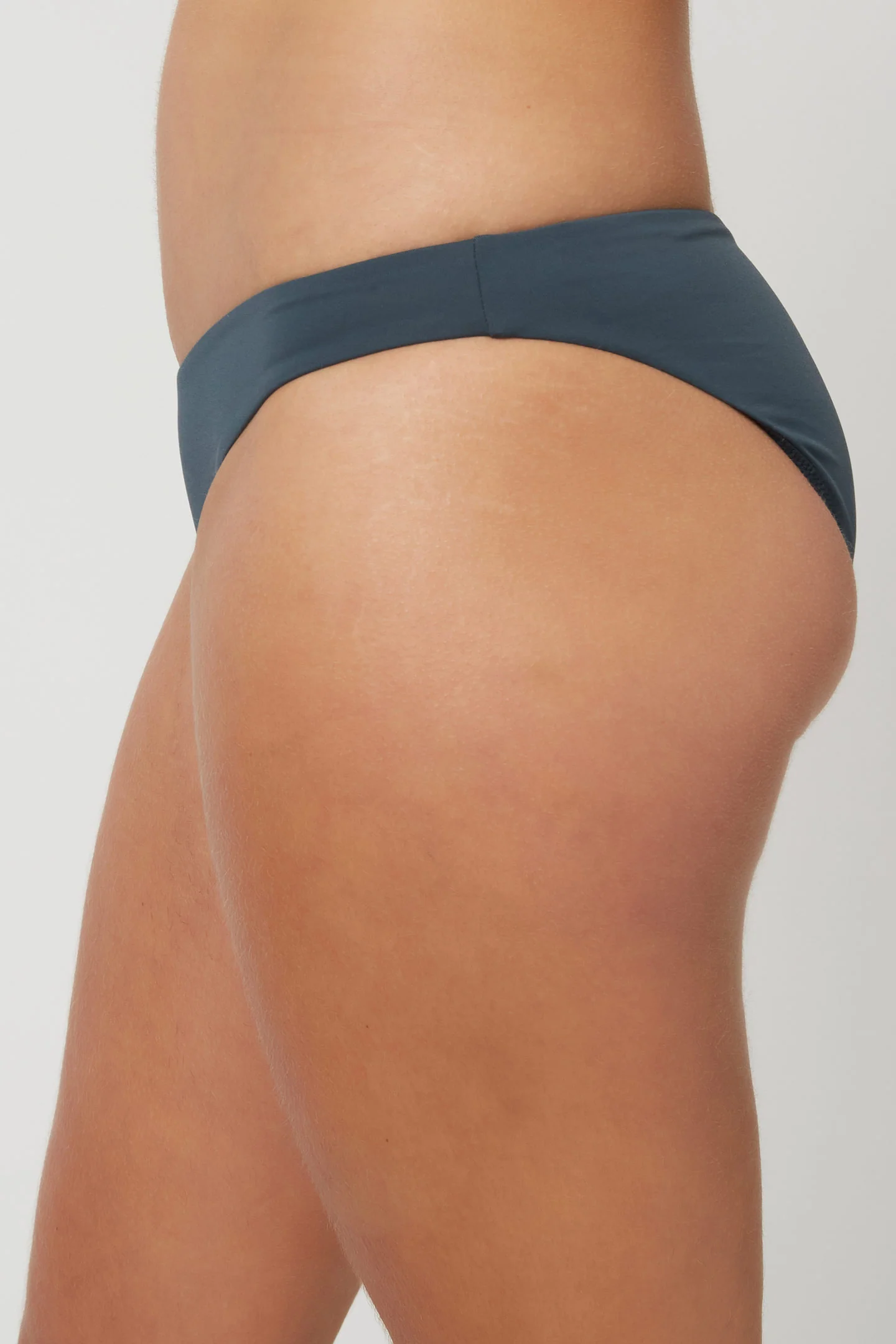 LADIES SALTWATER SOLIDS ROCKLEY BOTTOMS - Image 4