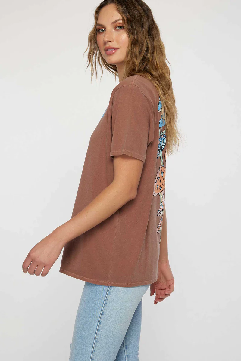 STAY MAGIC TEE - Image 3