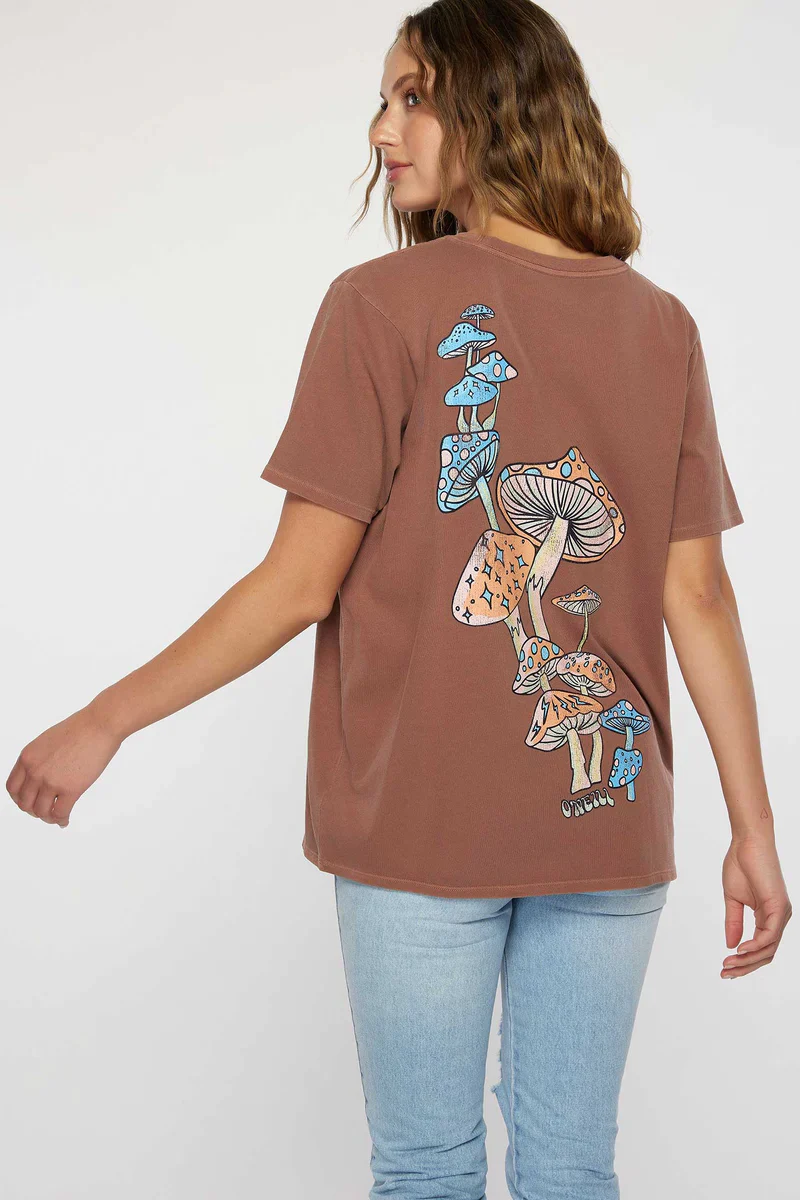 STAY MAGIC TEE - Image 4
