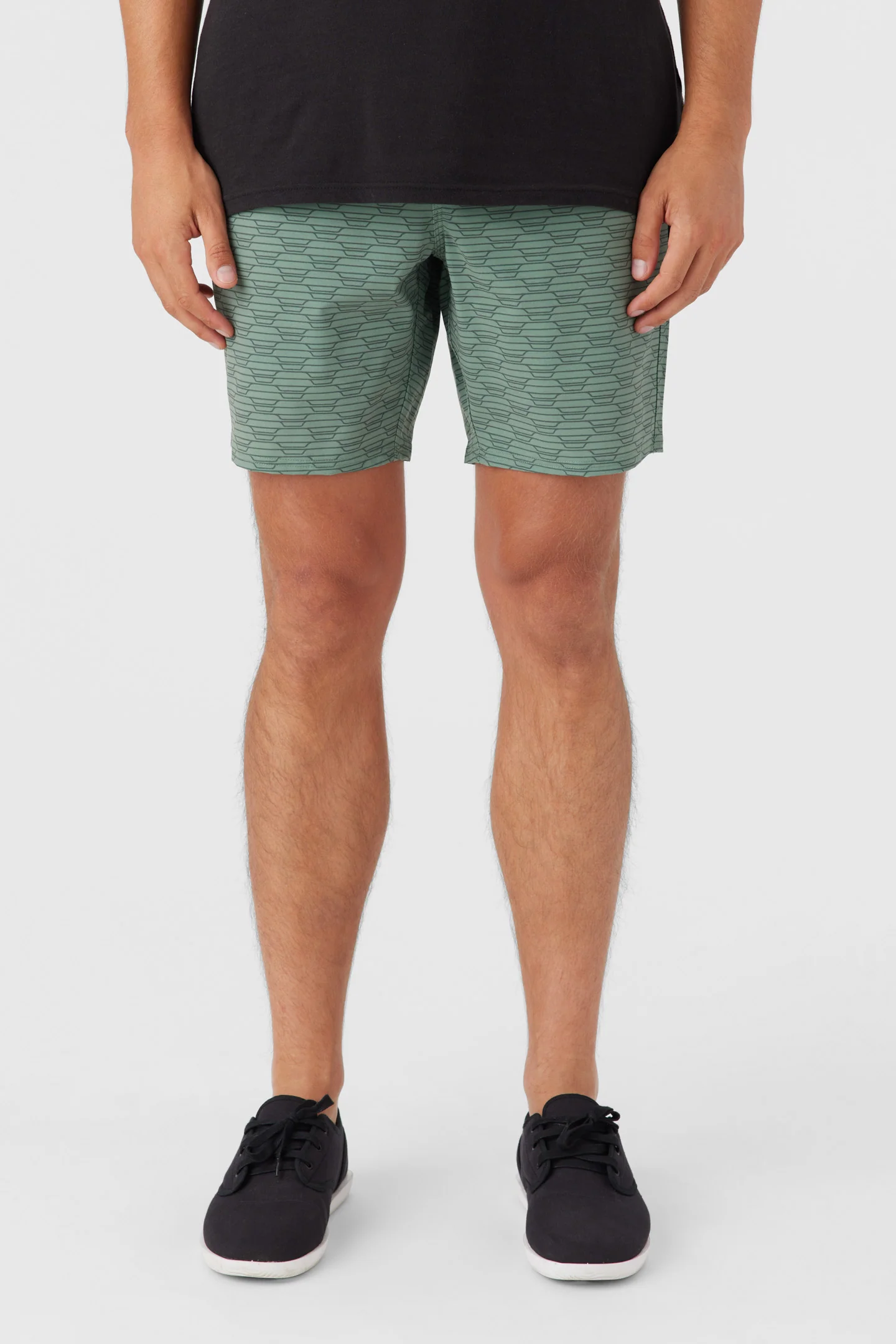 STOCKTON E-WAIST 18'' HYBRID SHORT