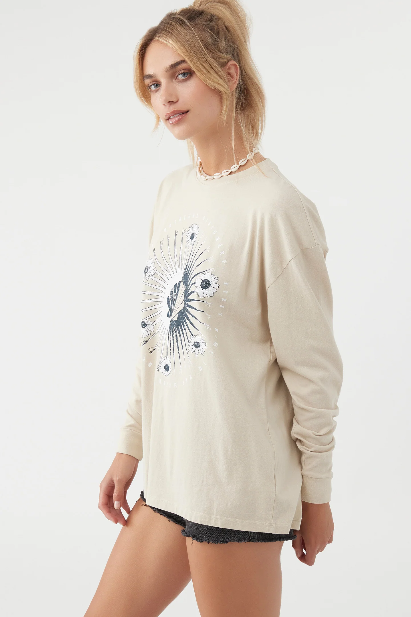 SUNNY DAZE TEE - Image 7