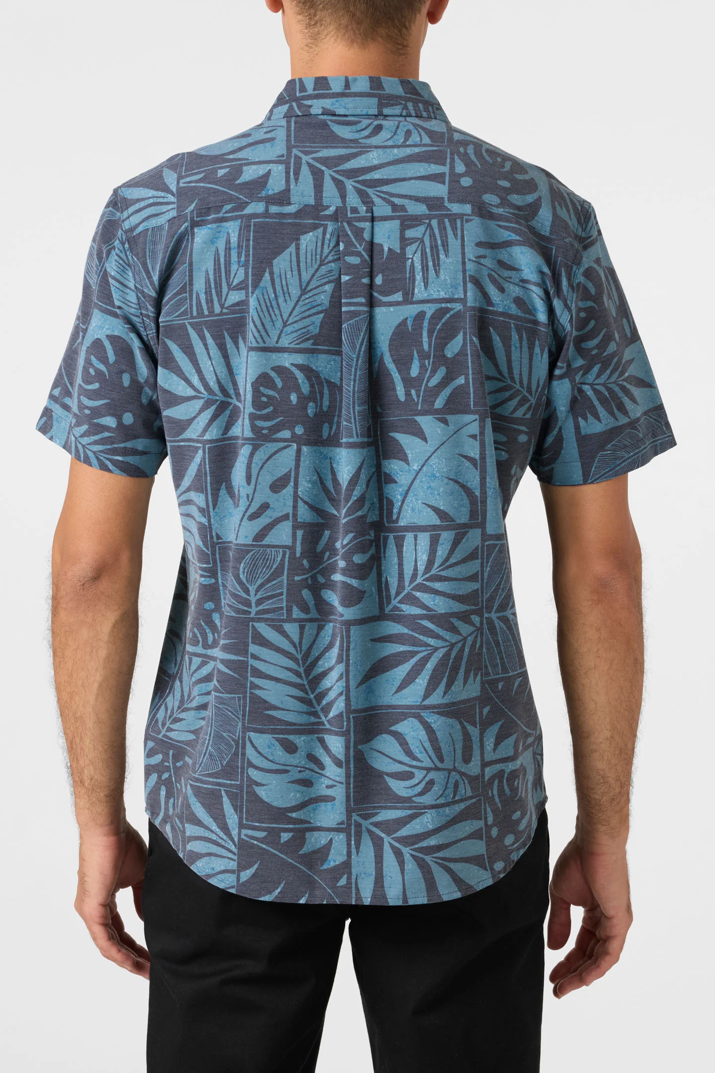 TRVLR UPF TRAVERSE SHORT SLEEVE RELAXED - Image 4