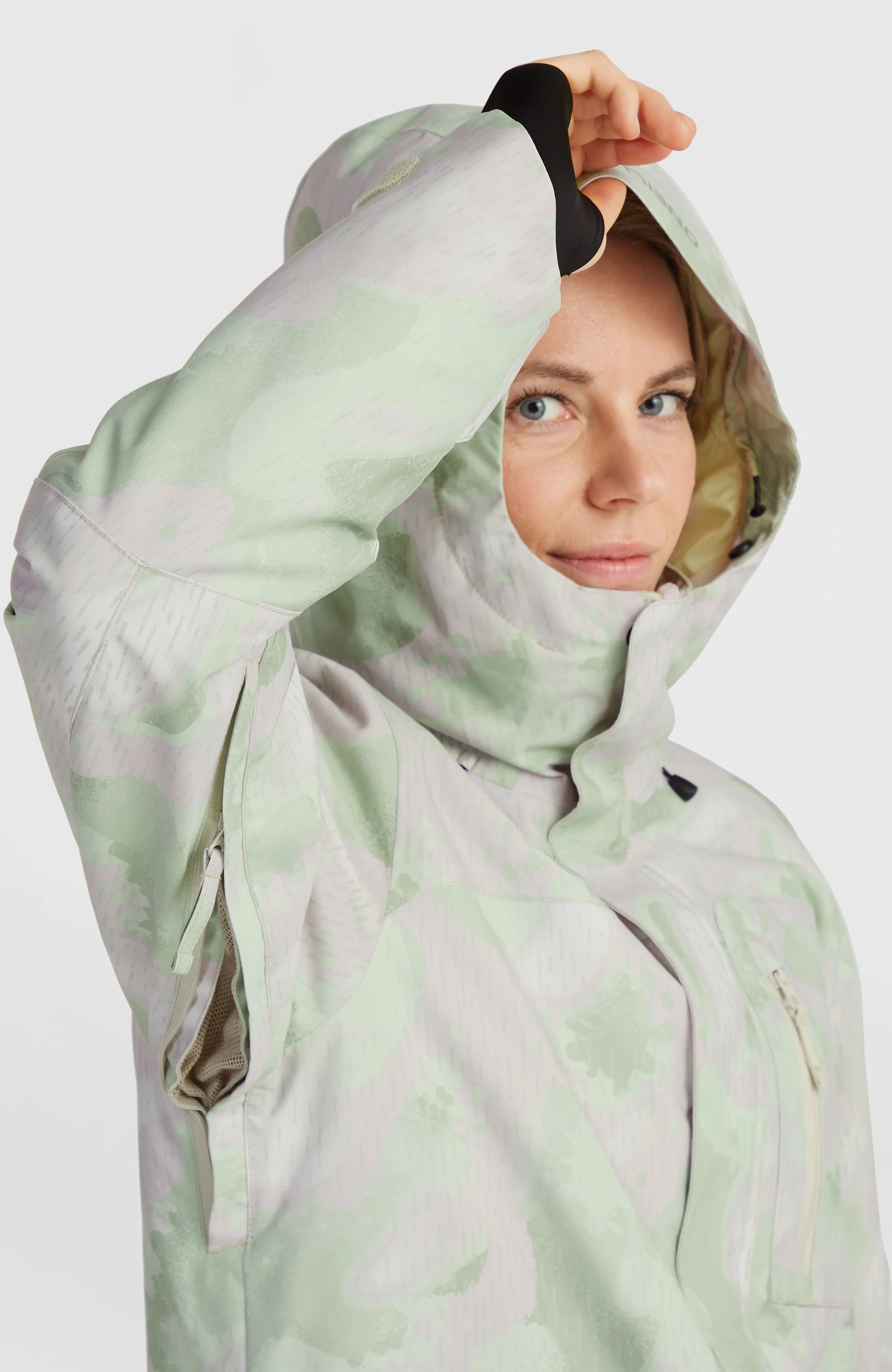 UTILITY HYBRID JACKET - Image 2